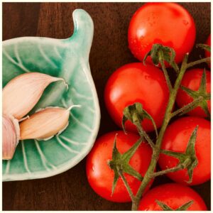 tomatoes and garlic